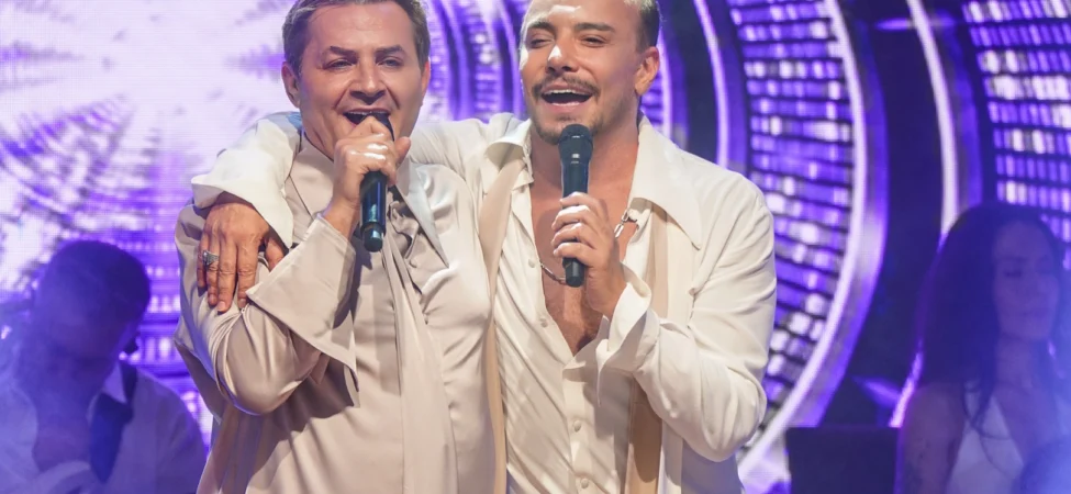 20260717-cenk-eren-ve-armagan-caglayandan-sahneye-renk-katan-kabare-gosterisi-970425.webp.webp