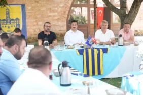 20260721-yenisehir-belediyesporda-yeni-sezon-oncesi-yonetim-bulusmasi-76022.webp.webp