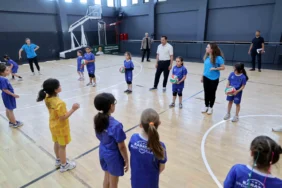20260722-baskan-kilca-yaz-spor-okullarinda-ogrencilerle-bulustu-463684.webp.webp