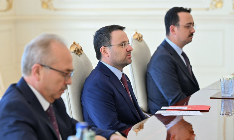 Bakan Gürlek, Azerbaycan’da Aliyev ile Görüştü