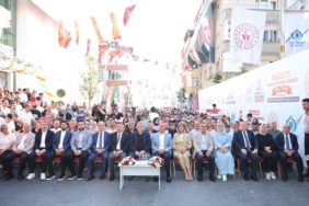 yunus-emre-genclik-ve-spor-merkezine-gorkemli-acilis_1784226173_520a25e9f8dd81418677.jpeg