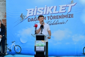 bahcelievler-de-44-uncu-geleneksel-bisiklet-dagitim-toreni-gerceklestirildi_2516.jpg