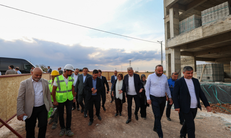 Fatma Şahin, Karkamış’taki Konut Projesini Yerinde İnceledi