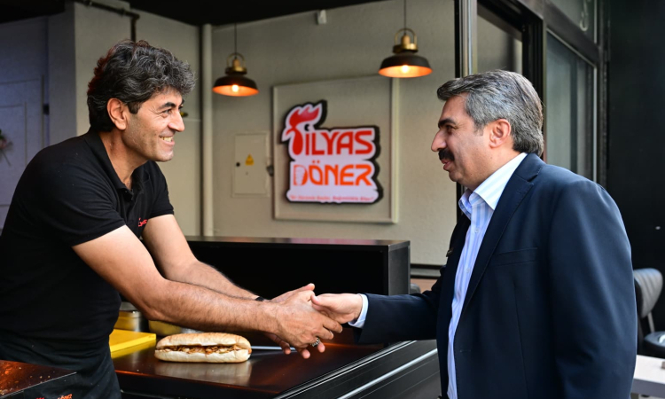 Başkan Yılmaz’dan Kurtuluş Caddesi’nde Esnaf Ziyareti